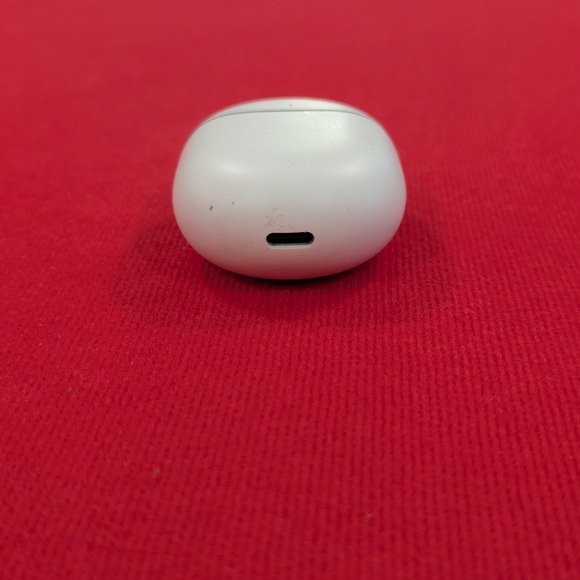 Gray and White Wireless Earbuds - Picture 8 of 9